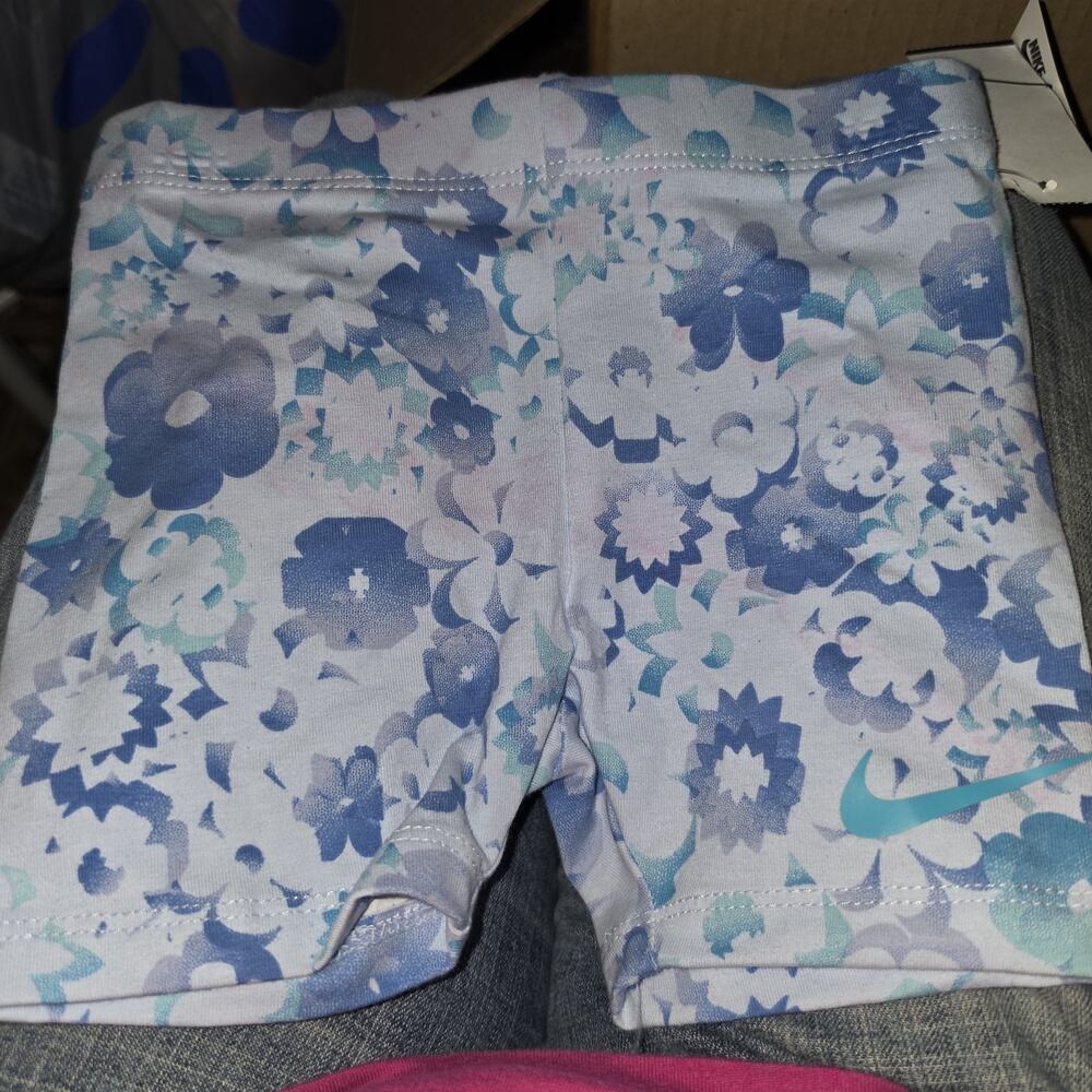 Nike 2T flowered shorts blue NWT